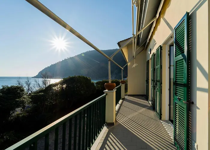 111 - Casa La Secca Vista Mare, 100Metri Dalla Spiaggia E Mare
