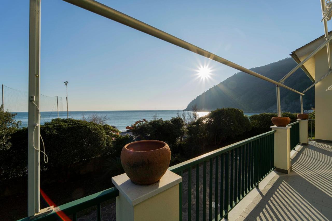 111 - Casa La Secca Vista Mare, 100metri Dalla E Mare